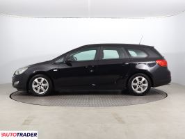 Opel Astra 2011 2.0 158 KM