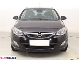 Opel Astra 2011 1.4 138 KM