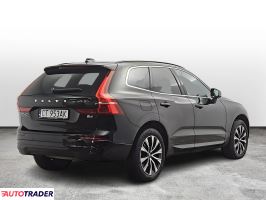 Volvo XC60 2022 2.0 197 KM