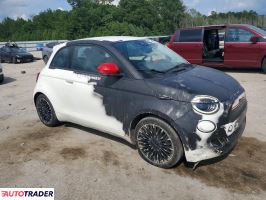 Fiat 500 2024
