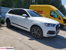Audi Q7 2021 3