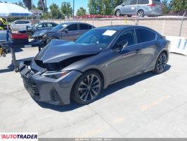 Lexus IS 2021 3