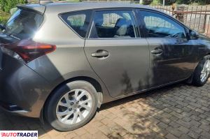 Toyota Avensis 2018 1.8 100 KM