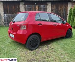 Toyota Yaris 2007 1.3 87 KM
