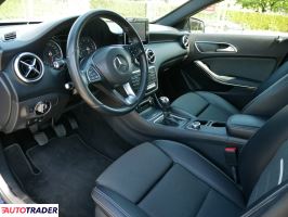 Mercedes A-klasa 2017 1.6 122 KM