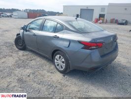 Nissan Versa 2020 1