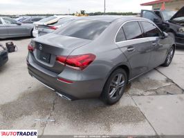 Mercedes 220 2020 2