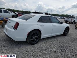 Chrysler 300C 2021 3