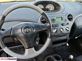 Toyota Yaris 2002 1.5 106 KM