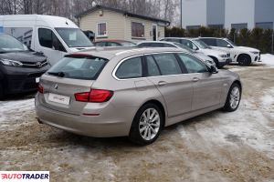 BMW 530 2011 3.0 258 KM