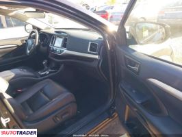 Toyota Highlander 2019 3