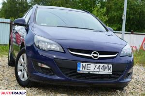 Opel Astra 2015 1.6 110 KM