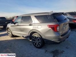 Ford Explorer 2022 3