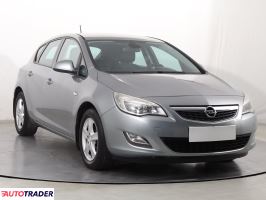 Opel Astra - zobacz ofertę