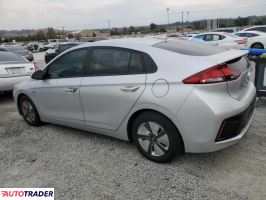 Hyundai IONIQ Hybrid 2019 1