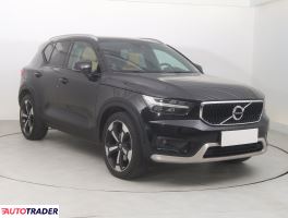 Volvo XC40 2018 2.0 187 KM