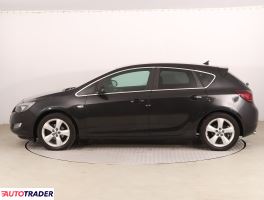 Opel Astra 2011 1.4 138 KM