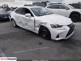 Lexus IS 2020 2