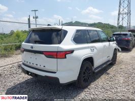 Toyota Sequoia 2024 3