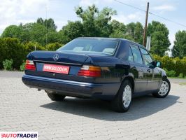 Mercedes W-124 1990 2.3 132 KM