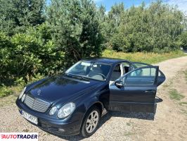 Mercedes E-klasa 2004 2.2 150 KM