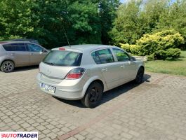 Opel Astra 2008 1.2 90 KM