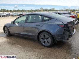 Tesla Model 3 2022