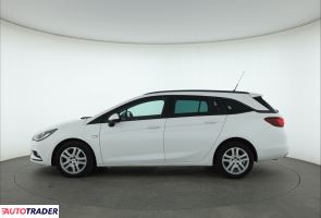 Opel Astra 2016 1.6 108 KM