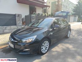 Opel Astra 2013 1.4 120 KM