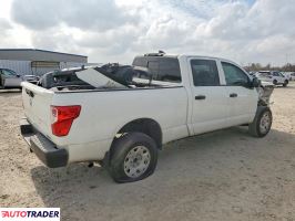 Nissan Titan 2022 5