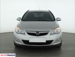 Opel Astra 2012 1.7 108 KM
