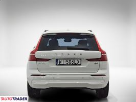 Volvo XC60 2022 2.0 197 KM