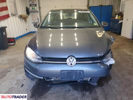 Volkswagen Golf 2021 1