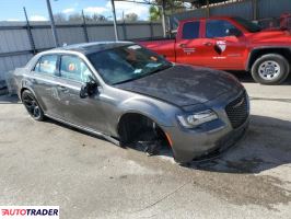 Chrysler 300C 2023 3