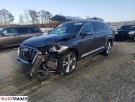 Audi Q7 2021 3