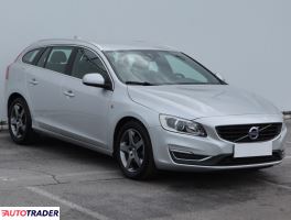 Volvo V60 2015 2.0 187 KM