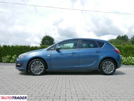 Opel Astra 2014 1.4 120 KM