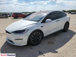 Tesla Model X 2022