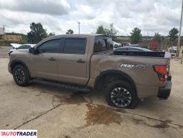 Nissan Titan 2021 5