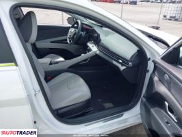 Hyundai Elantra 2025 2