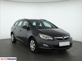 Opel Astra 2011 1.4 99 KM
