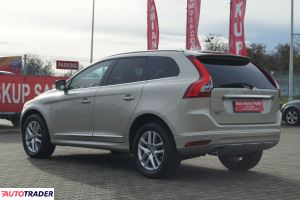 Volvo XC60 2017 2.0 150 KM