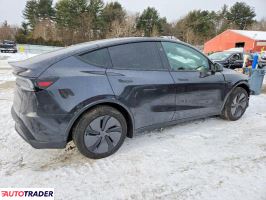Tesla Model Y 2026