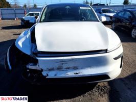 Tesla Model Y 2026