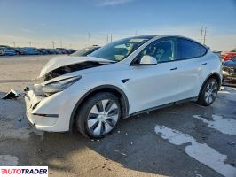 Tesla Model Y - zobacz ofertę