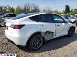 Tesla Model Y 2025 Tesla Model Y 2025