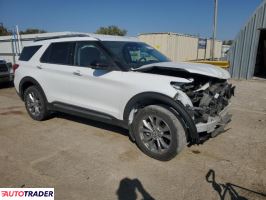 Ford Explorer 2021 2