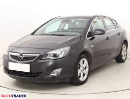 Opel Astra 2012 1.4 138 KM