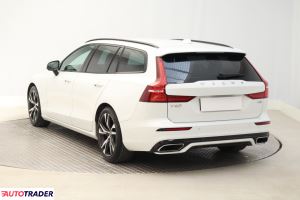 Volvo V60 2020 2.0 187 KM