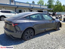 Tesla Model 3 2025